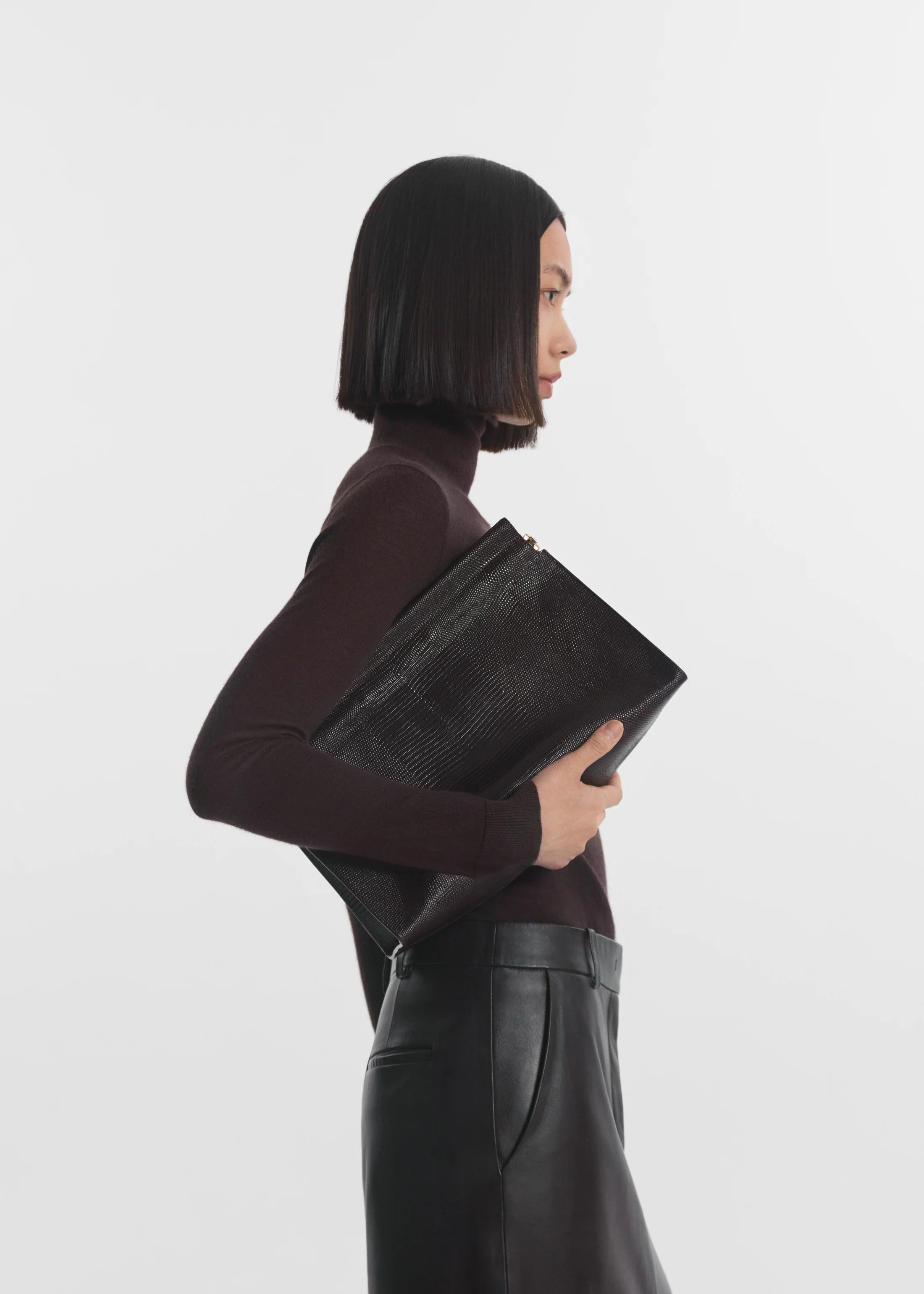 Slim Turtleneck in Fine Cashmere - Chocolate