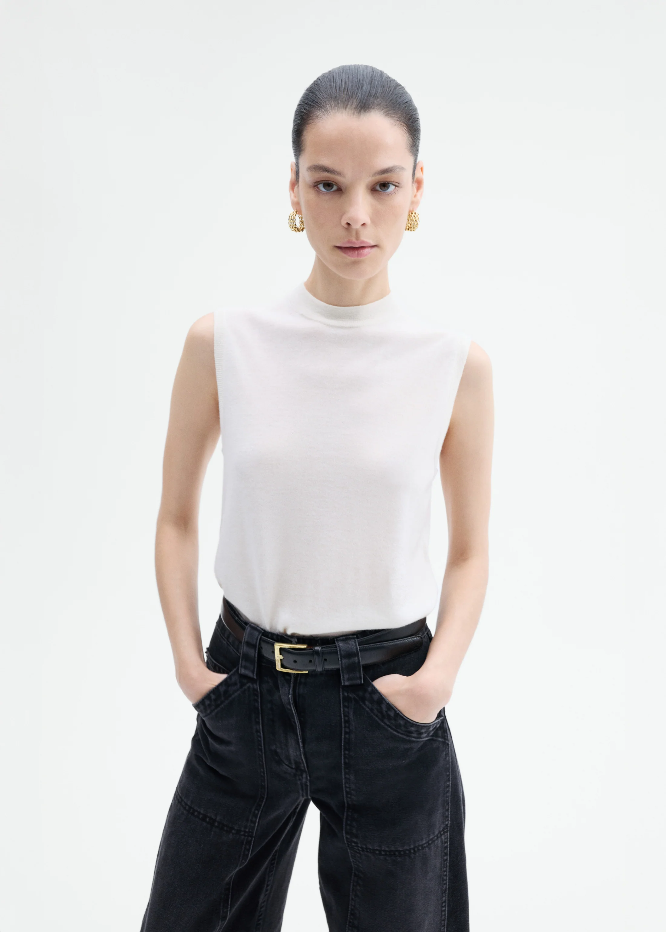 1195-shell-tank-in-fine-cashmere-ivory-1.webp Shell Tank in Fine Cashmere - Ivory