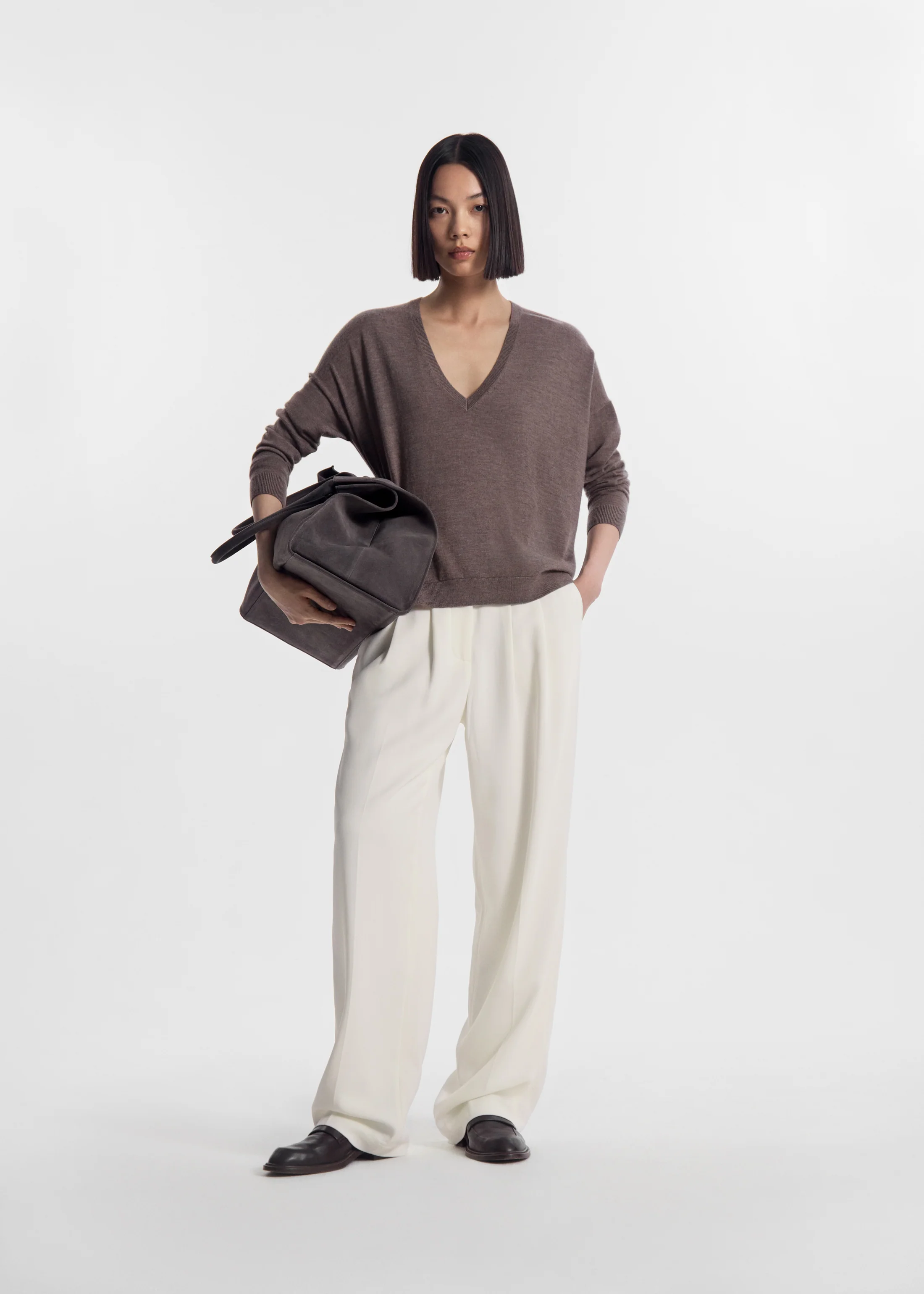 Pleated Trouser in Crepe - Ivory