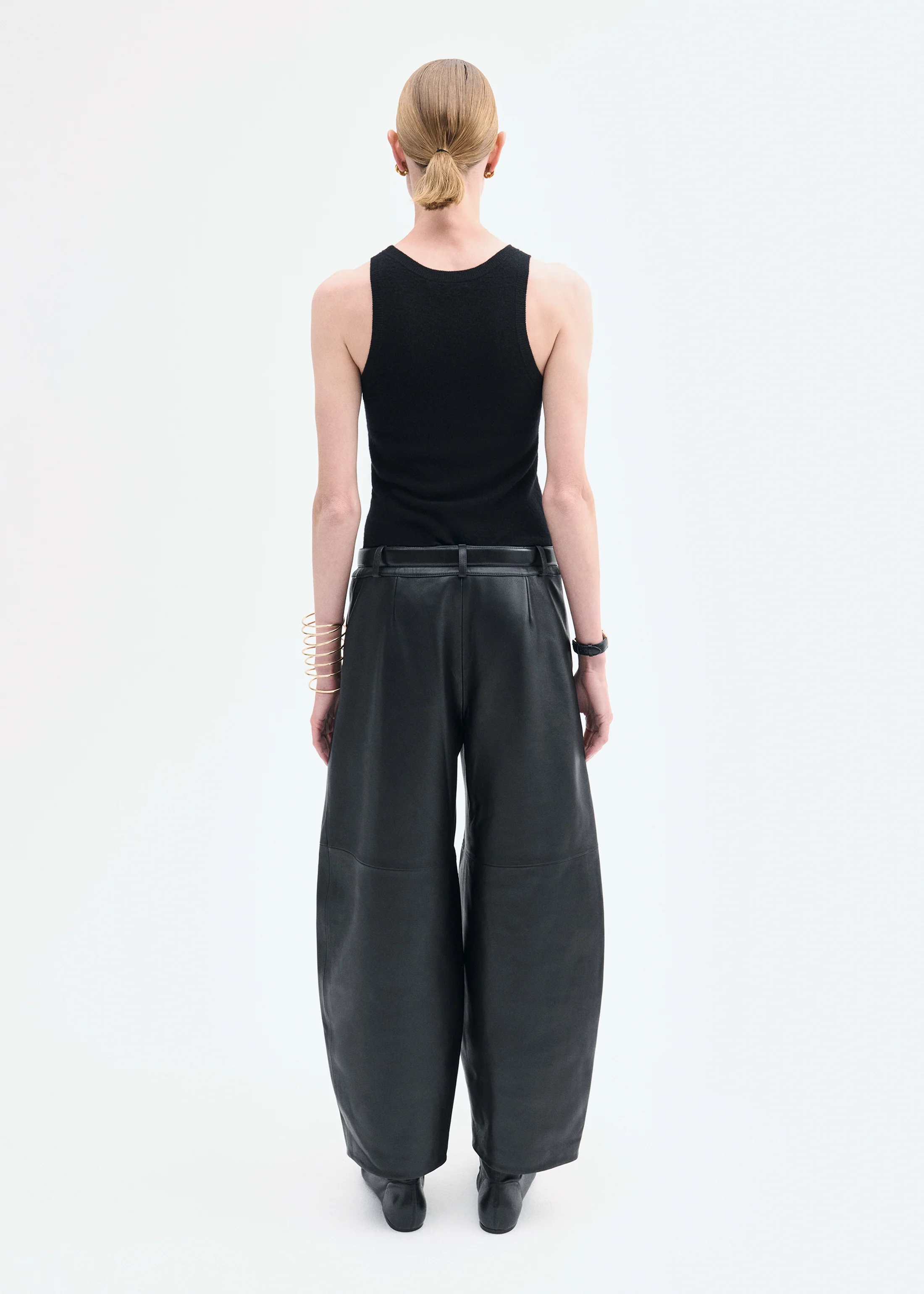 1256-tank-top-in-fine-cashmere-black-3.webp Tank Top in Fine Cashmere - Black