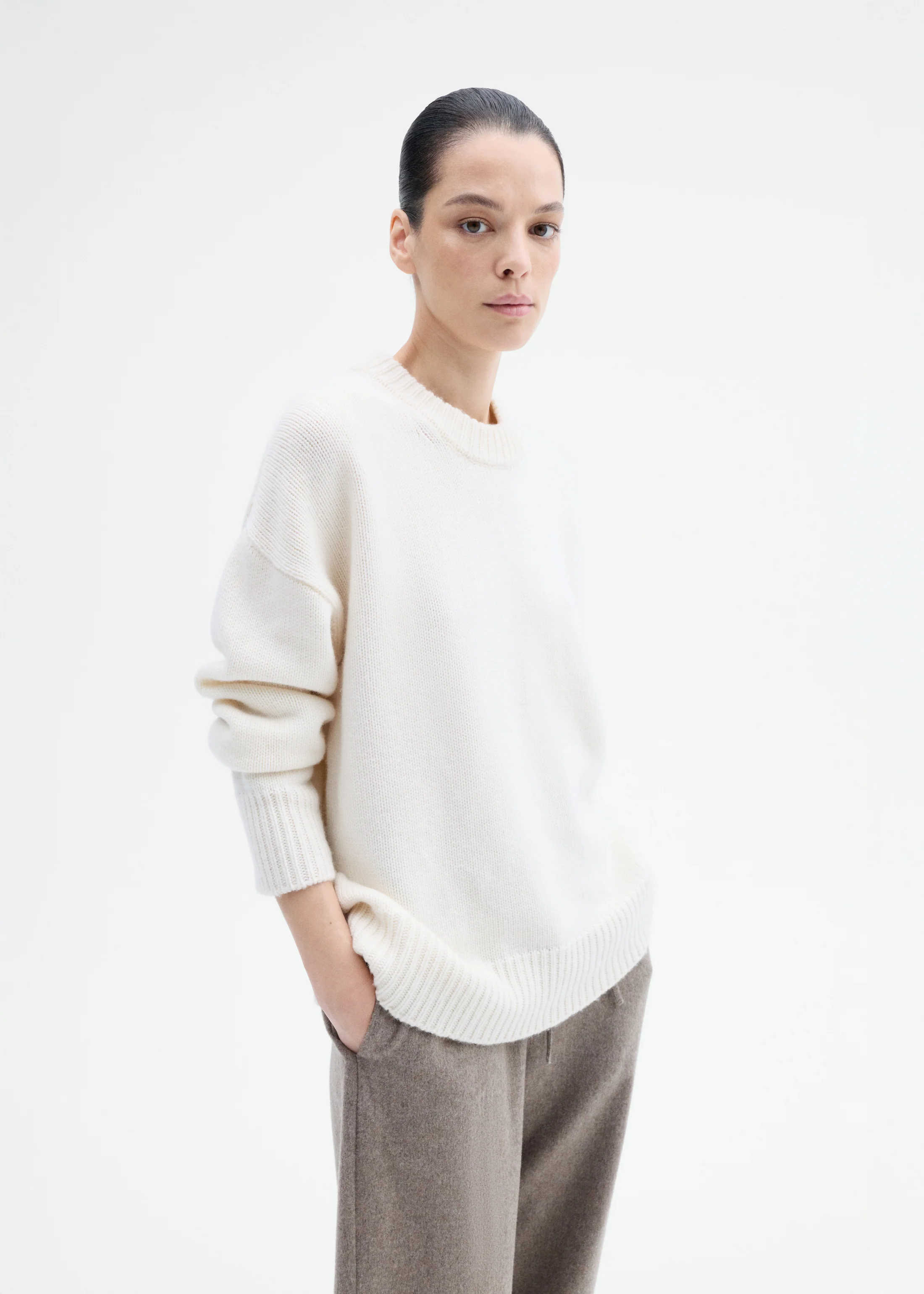Boyfriend Crew Sweater in Wool Cashmere - Ivory