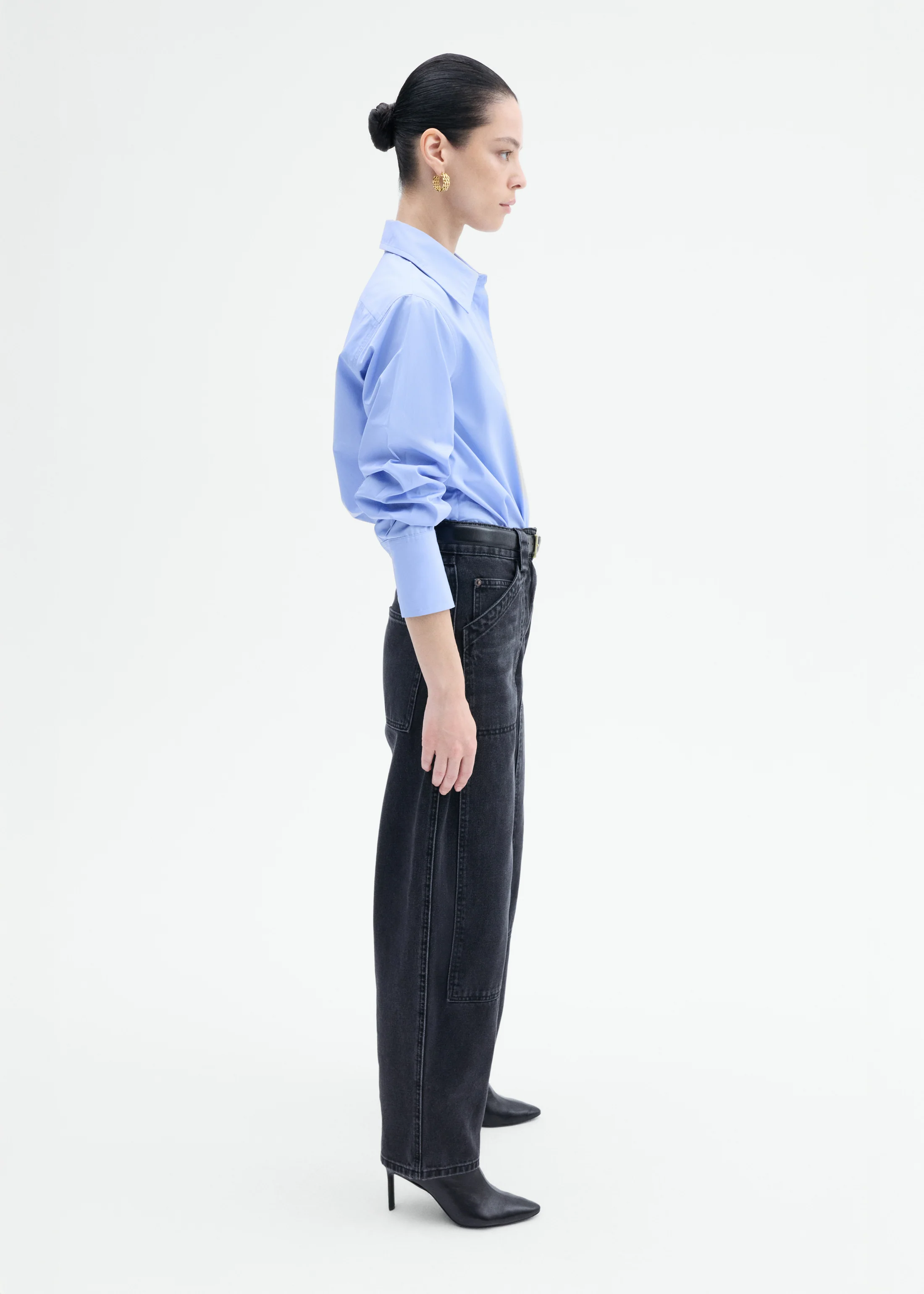 1277-fitted-shirt-in-cotton-poplin-blue-3.webp Fitted Shirt in Cotton Poplin - Blue