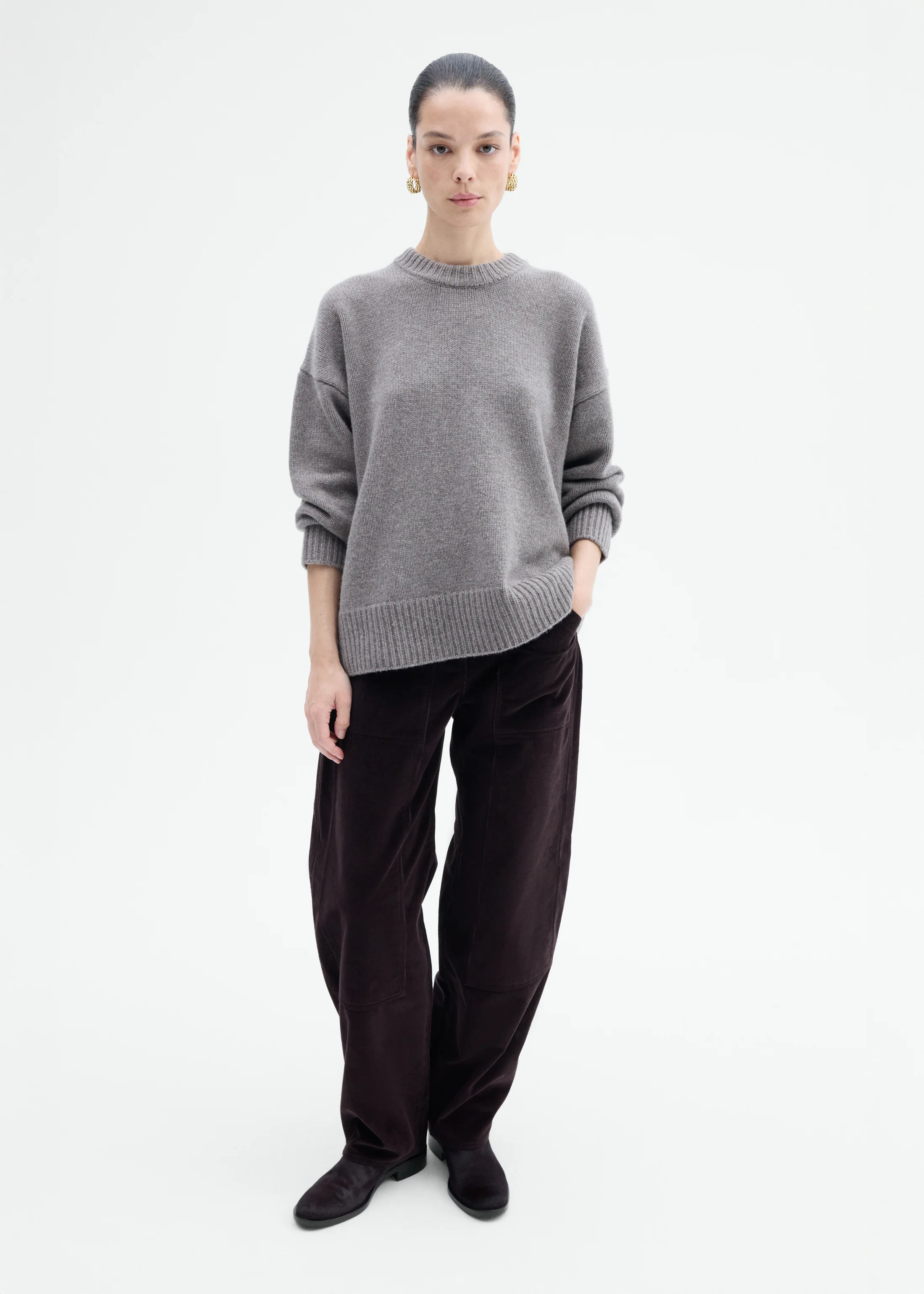 1318-boyfriend-crew-sweater-in-wool-cashmere-taupe-2.webp Boyfriend Crew Sweater in Wool Cashmere - Taupe