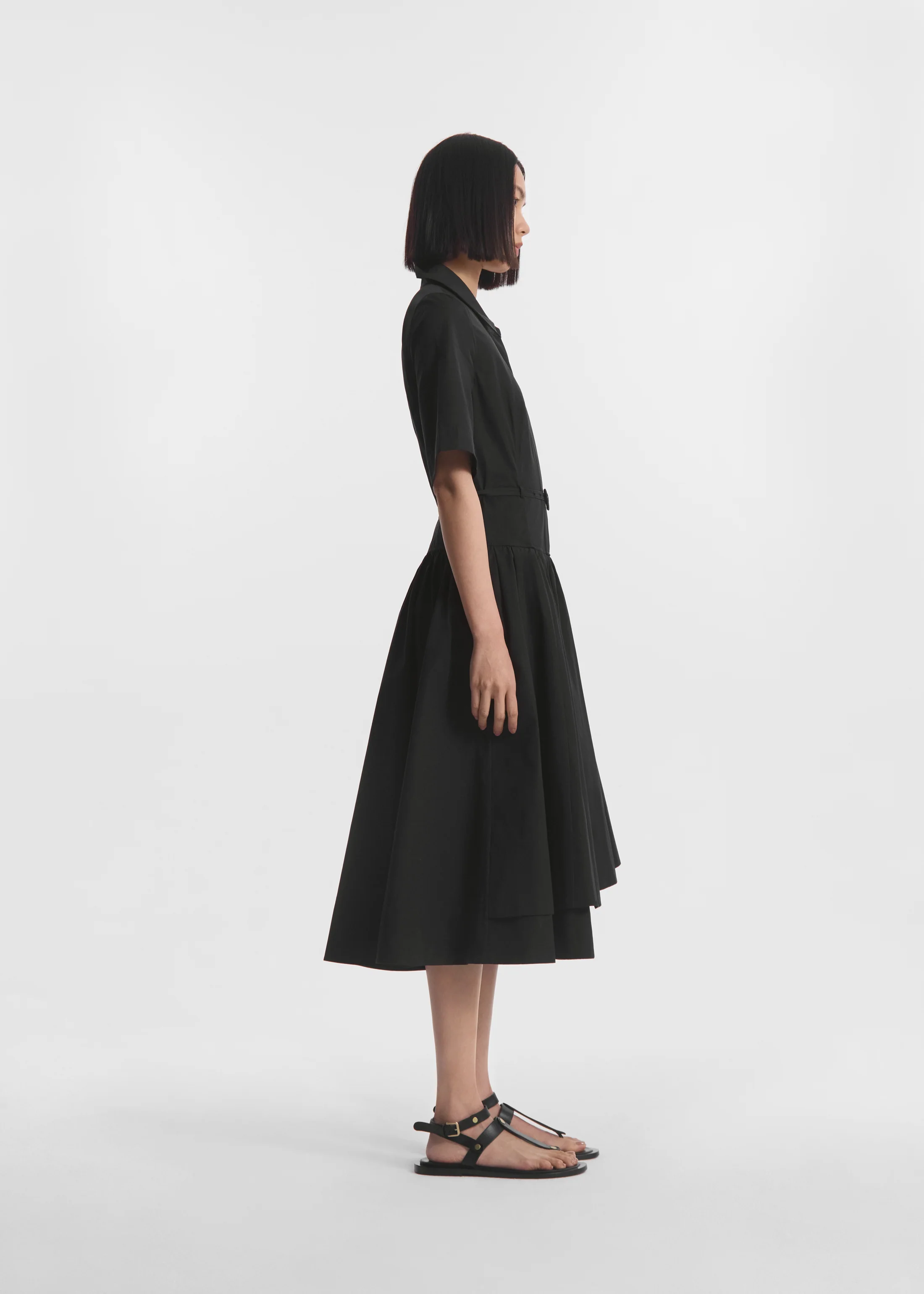133-short-sleeve-belted-dress-in-cotton-poplin-black-3.webp Short Sleeve Belted Dress in Cotton Poplin - Black