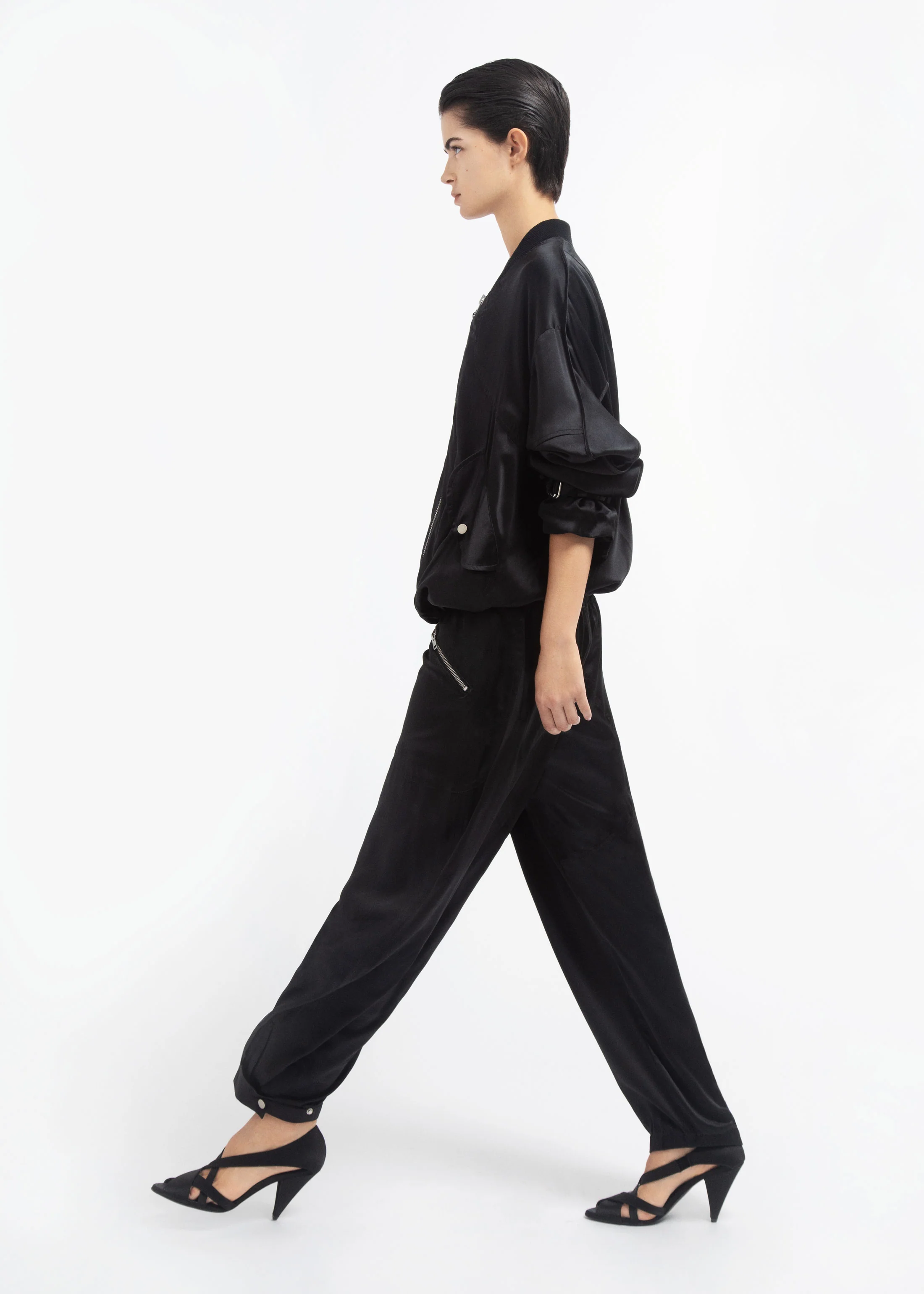 1441-ribbed-jogger-in-silk-charmeuse-black-5.webp Ribbed Jogger in Silk Charmeuse - Black
