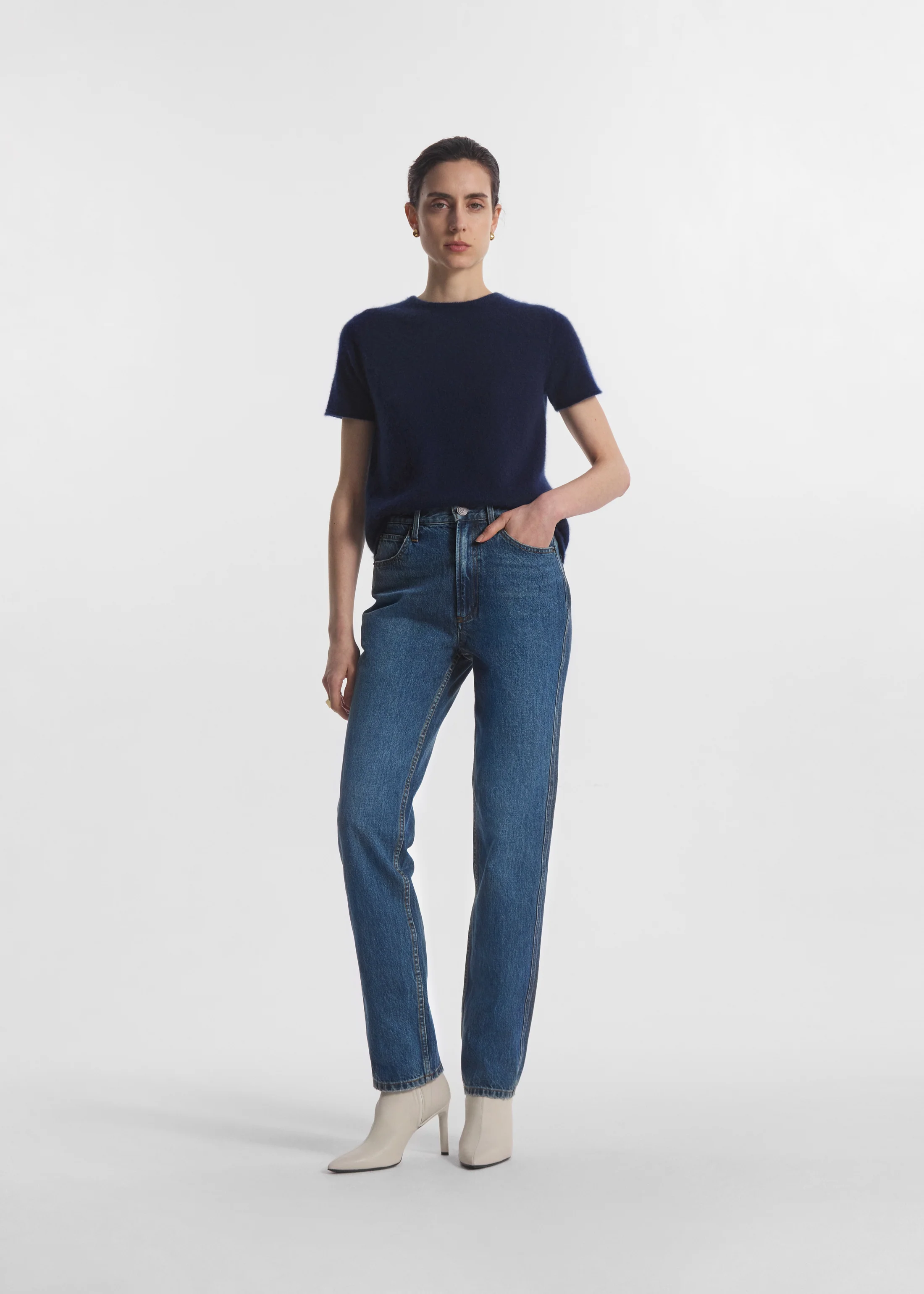 High Rise Jean in Denim - Indigo