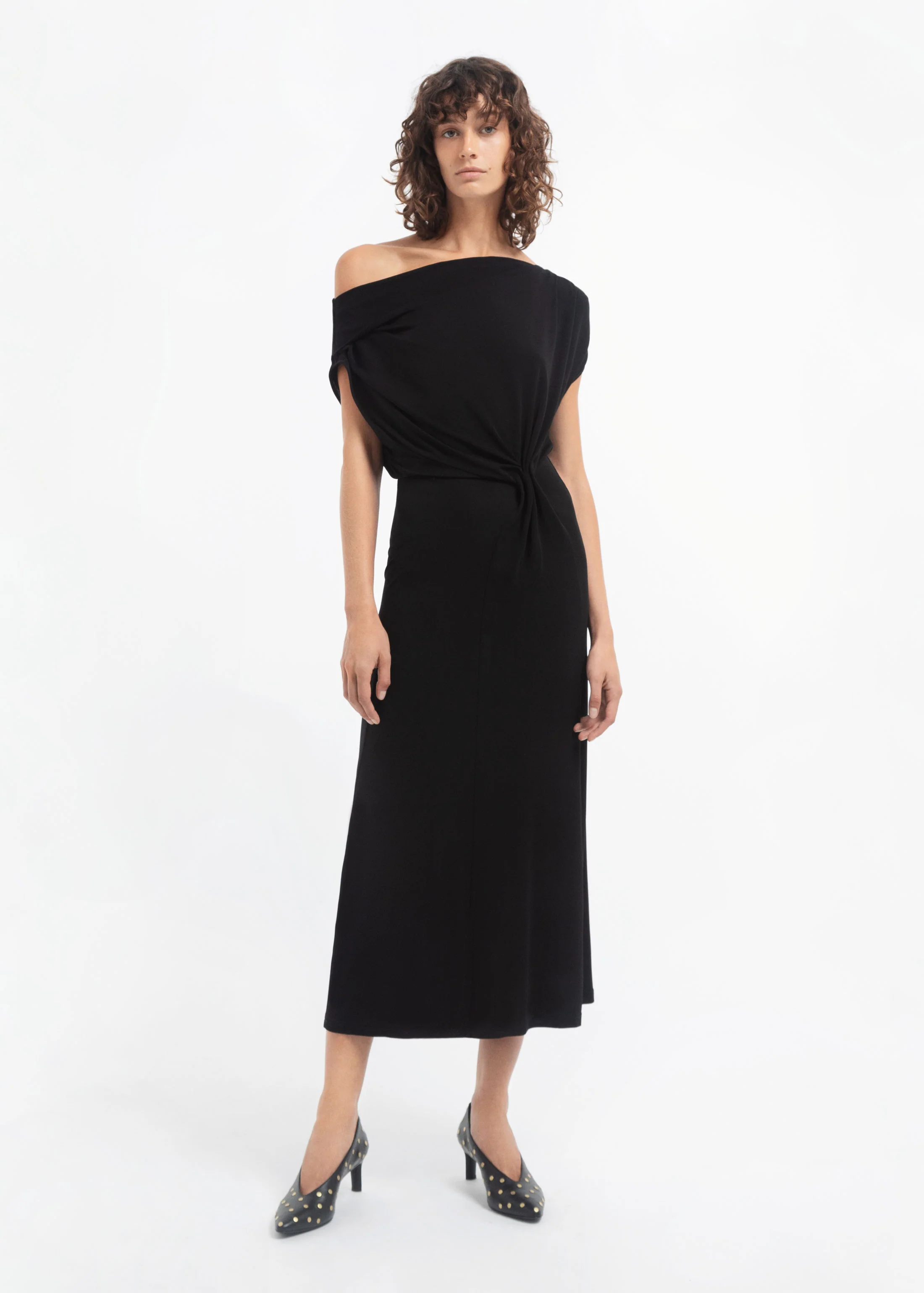 1502-draped-shoulder-dress-in-jersey-black-1.webp Draped Shoulder Dress in Jersey - Black