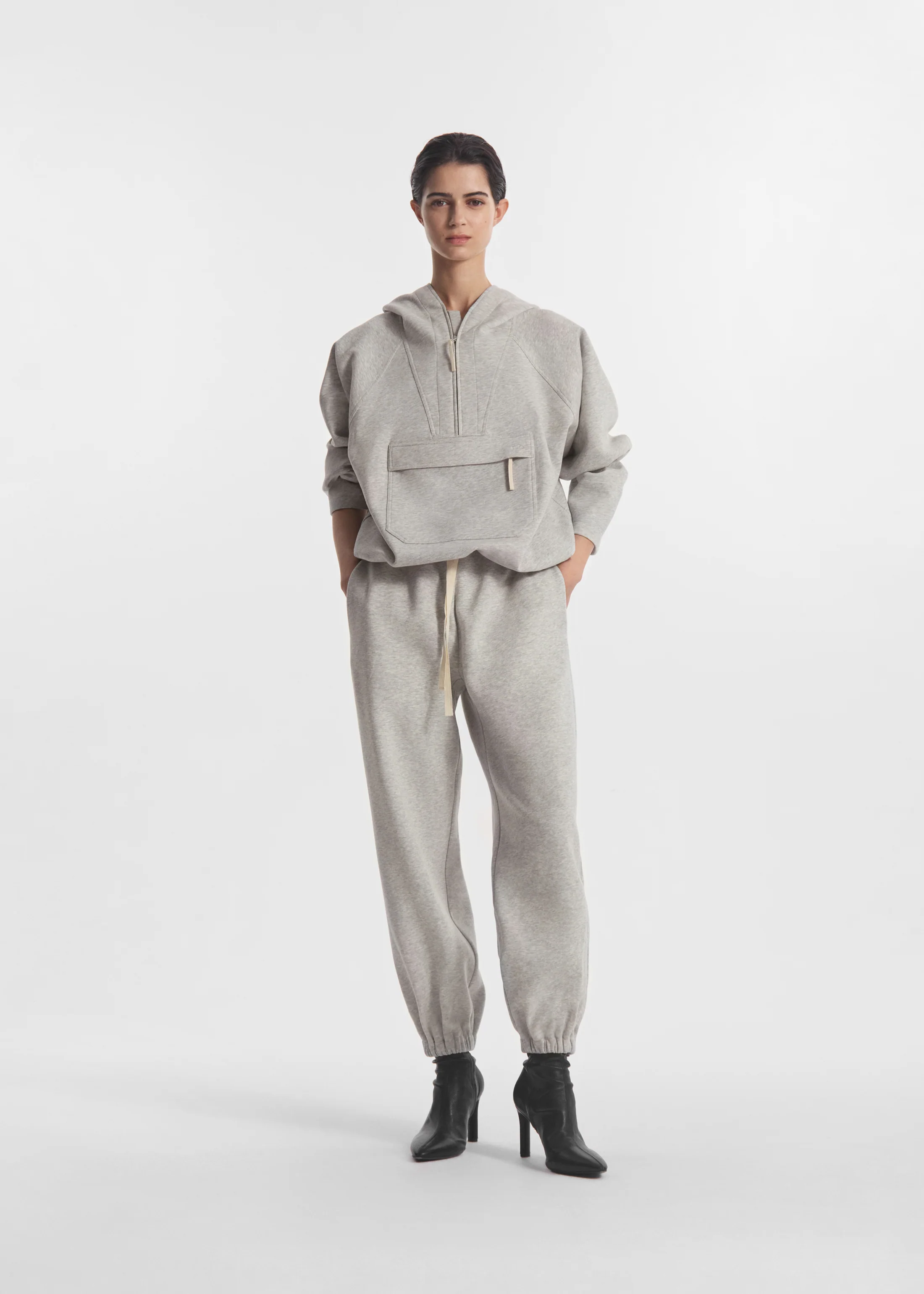 Stretch Jogger in Scuba Jersey - Heather Grey