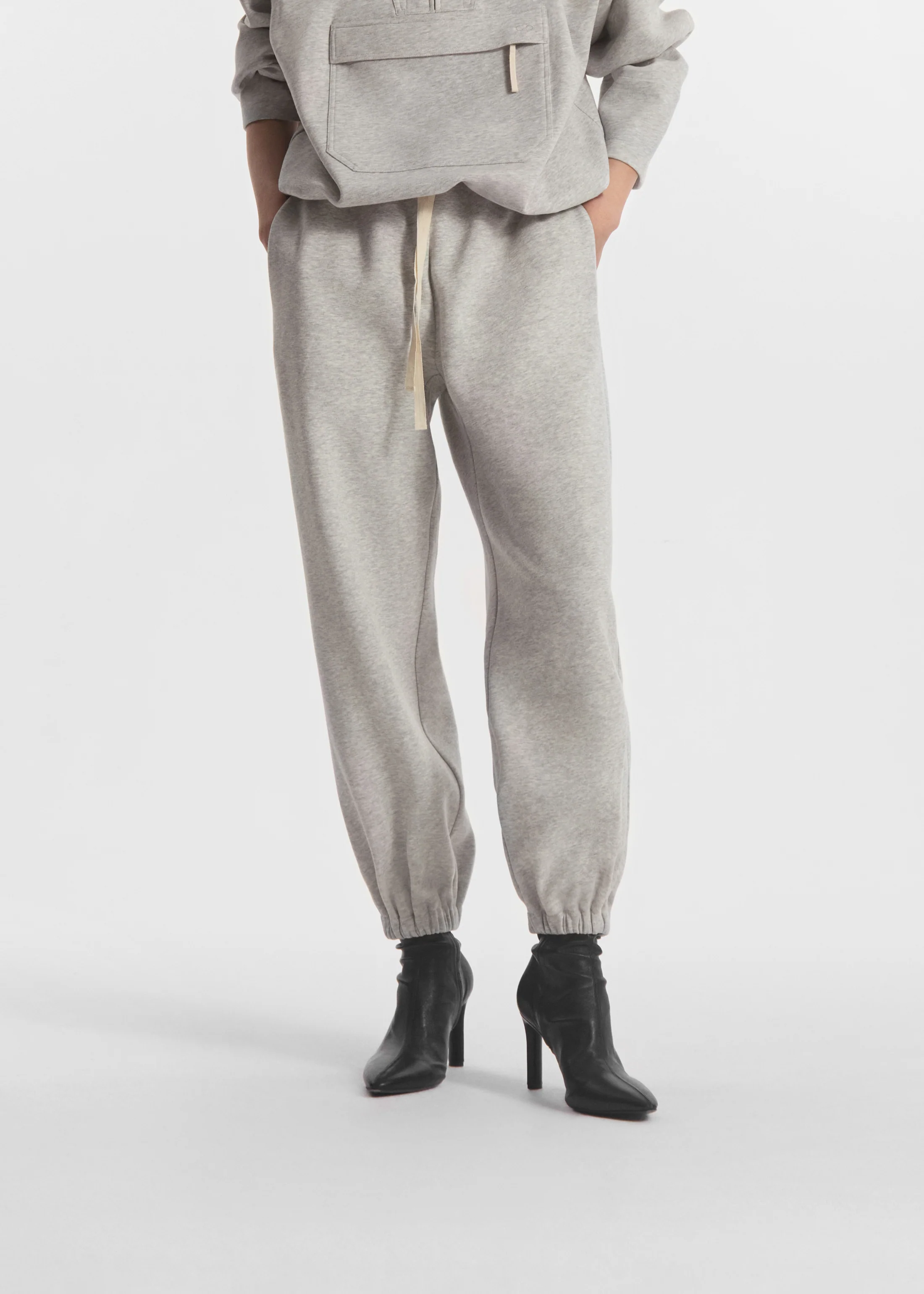Stretch Jogger in Scuba Jersey - Heather Grey