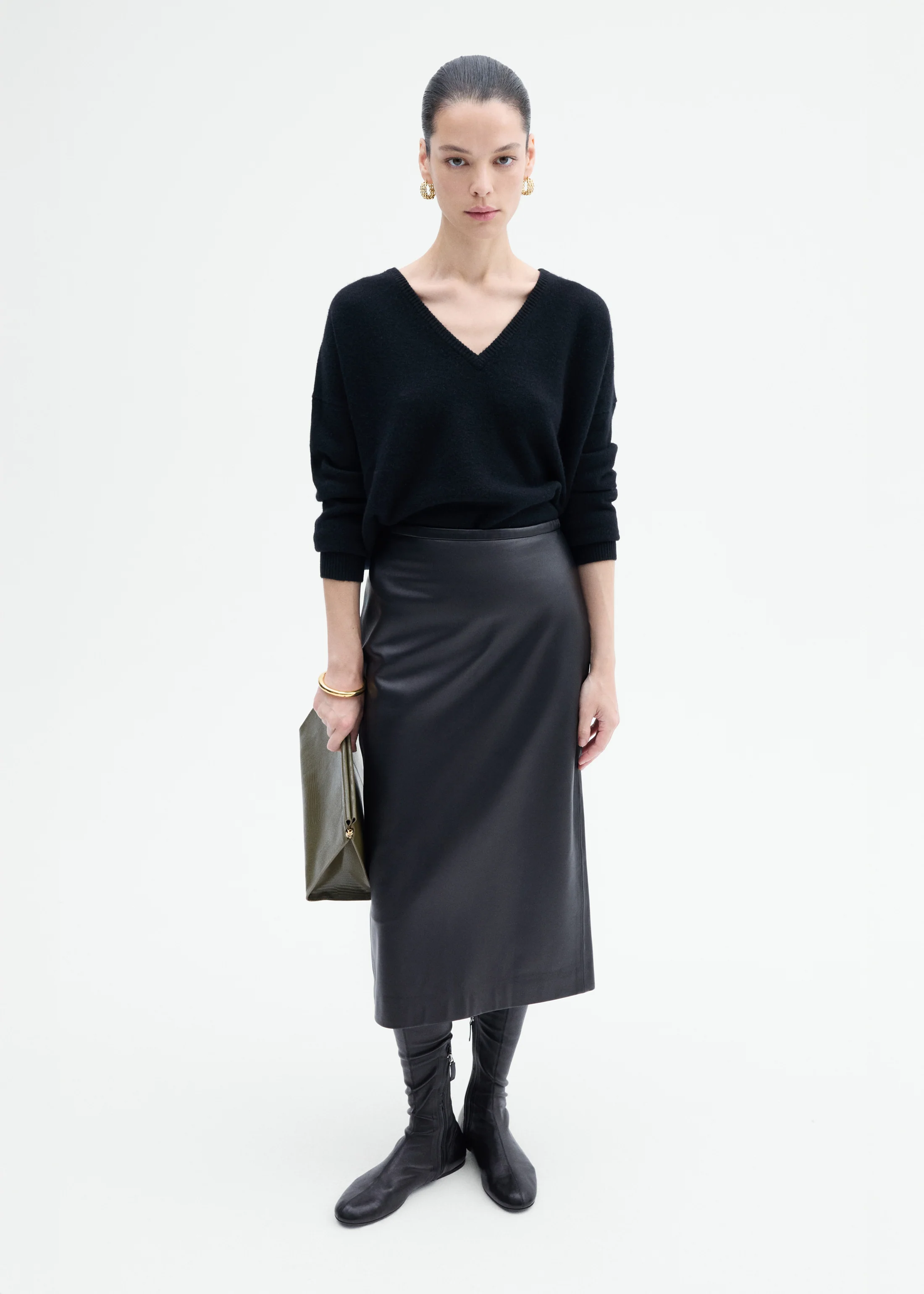 1650-midi-pencil-skirt-in-leather-black-1.webp Midi Pencil Skirt in Leather - Black