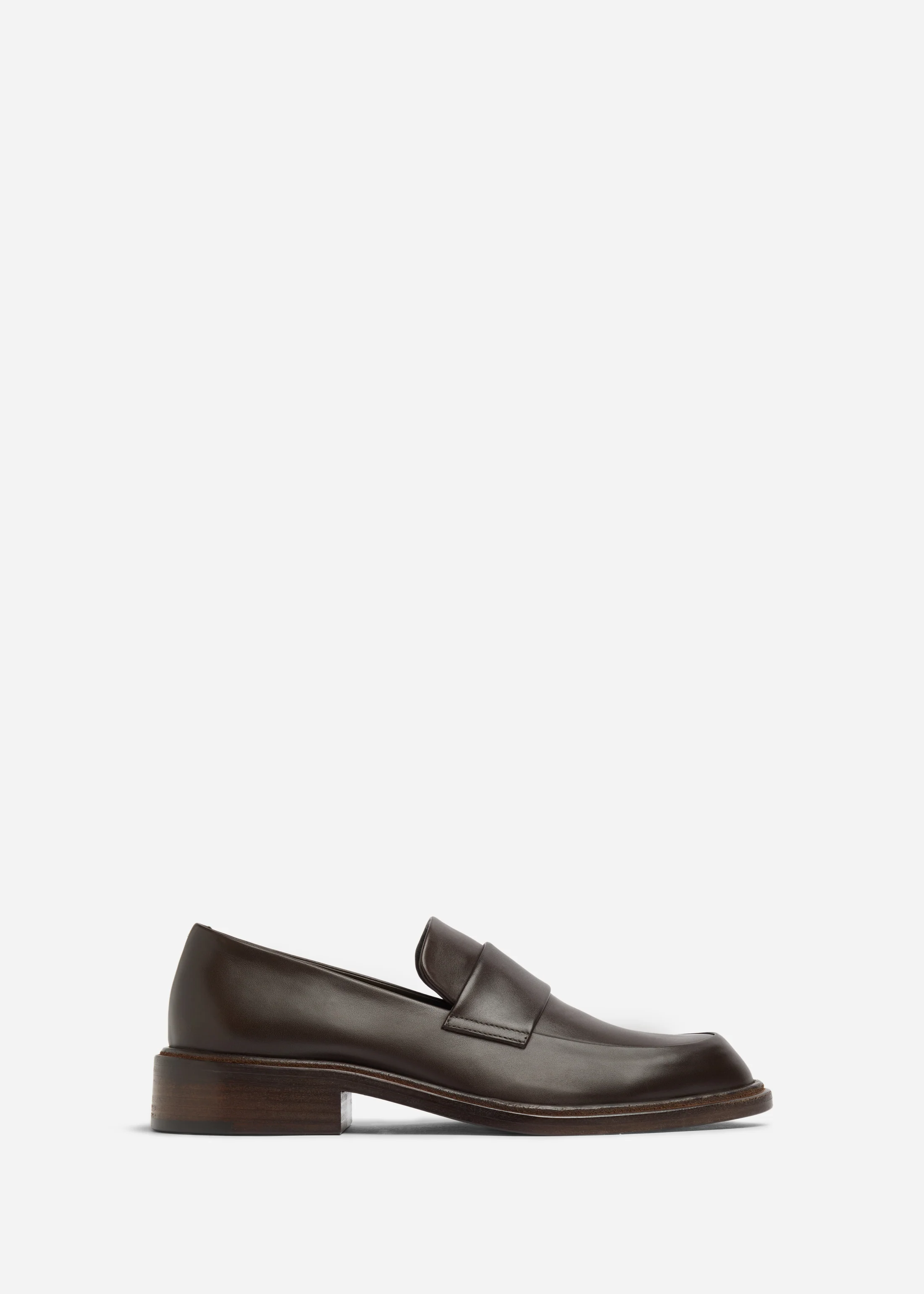 1759-moccasin-loafers-in-calf-skin-leather-chocolate-1.webp Moccasin Loafers in Calf Skin Leather - Chocolate