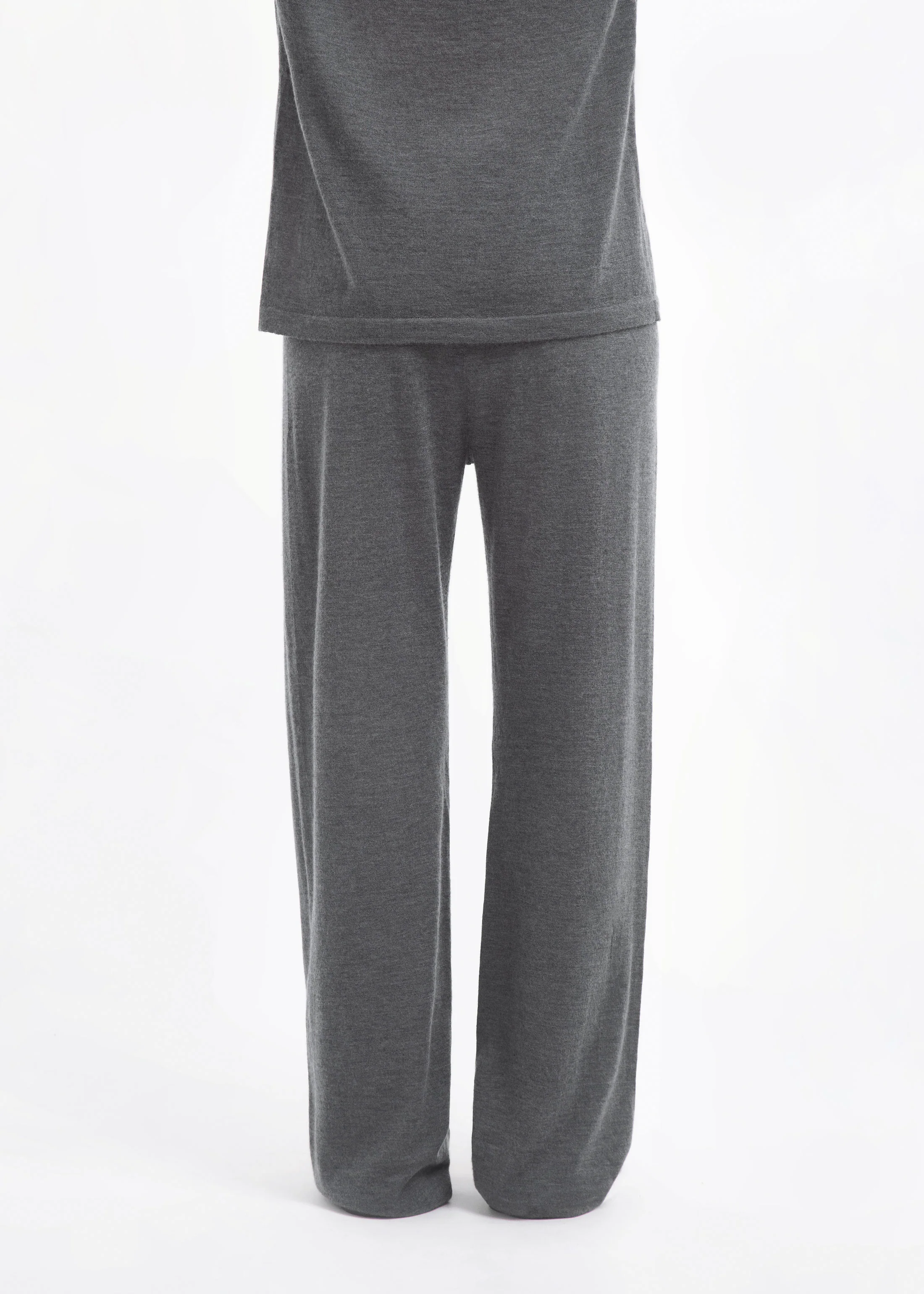 1966-pull-up-pant-in-fine-cashmere-grey-5.webp Pull Up Pant in Fine Cashmere - Grey
