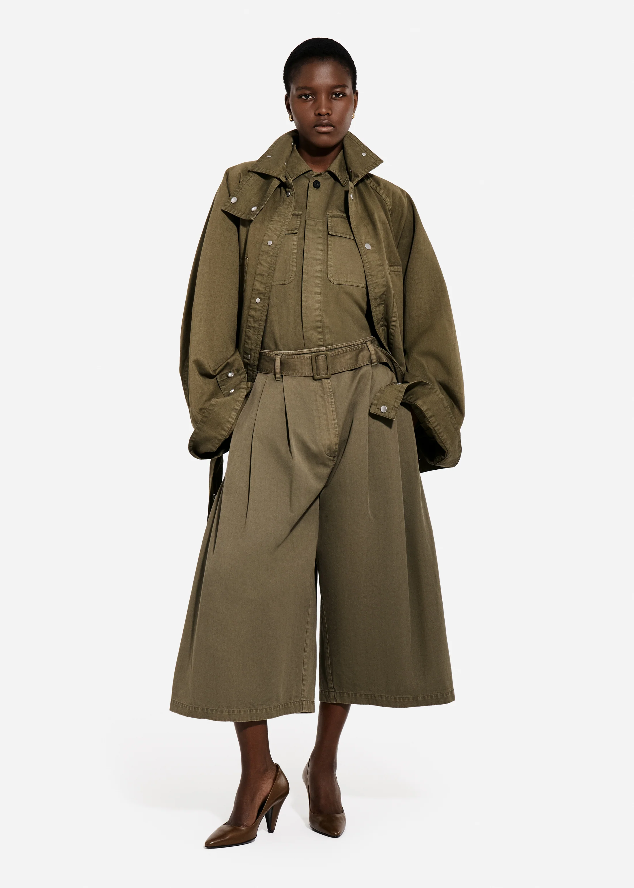 2138-raglan-workwear-bomber-in-cotton-avocado-1.webp Raglan Workwear Bomber in Cotton - Avocado