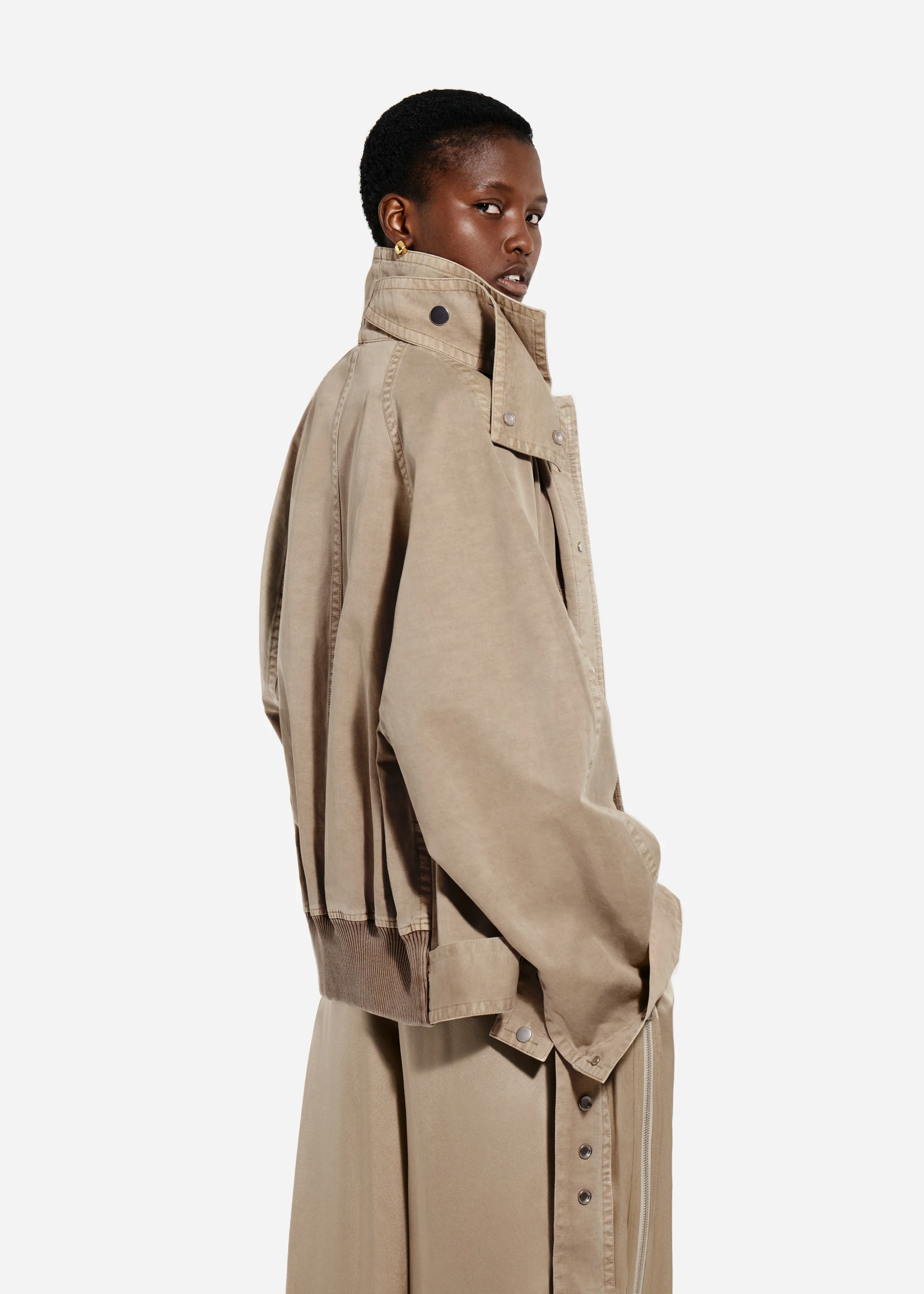 2145-raglan-workwear-bomber-in-cotton-chestnut-2.webp Raglan Workwear Bomber in Cotton - Chestnut