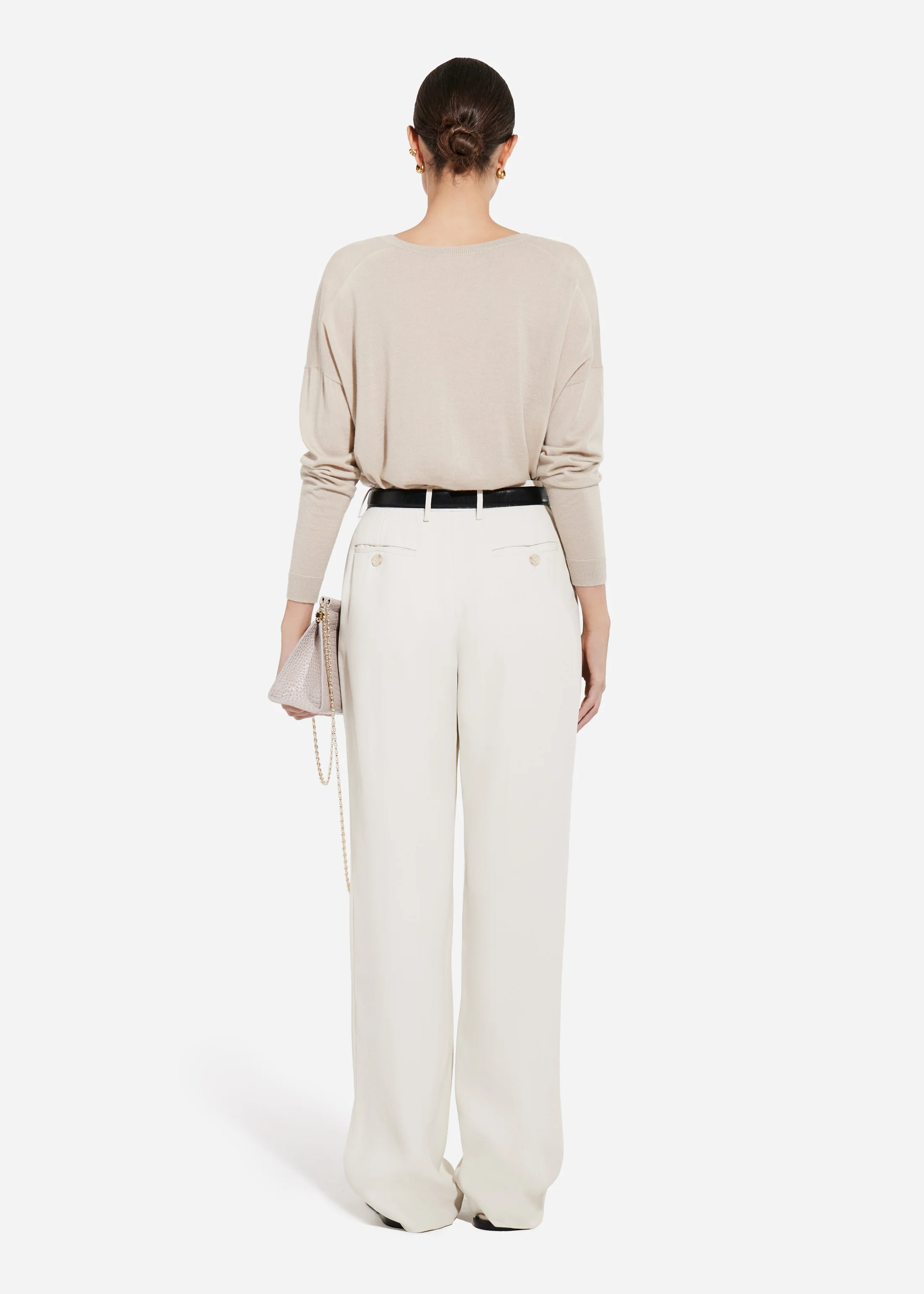 2200-tailored-straight-leg-trouser-in-viscose-twill-pearl-3.webp Tailored Straight-Leg Trouser in Viscose Twill - Pearl