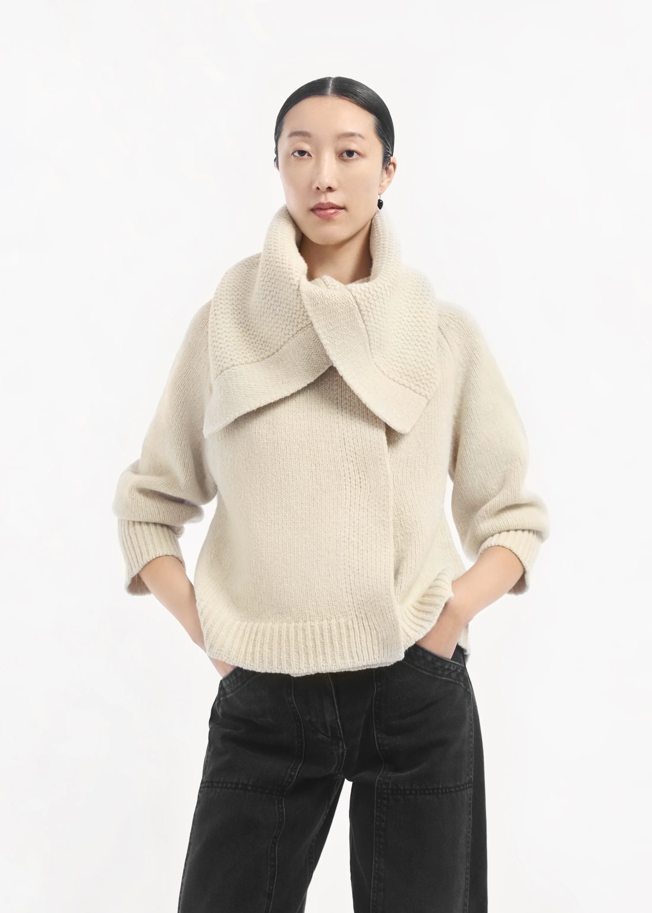 2304-funnel-neck-knit-cardigan-in-wool-cashmere-ivory-1.webp Funnel Neck Knit Cardigan in Wool Cashmere - Ivory