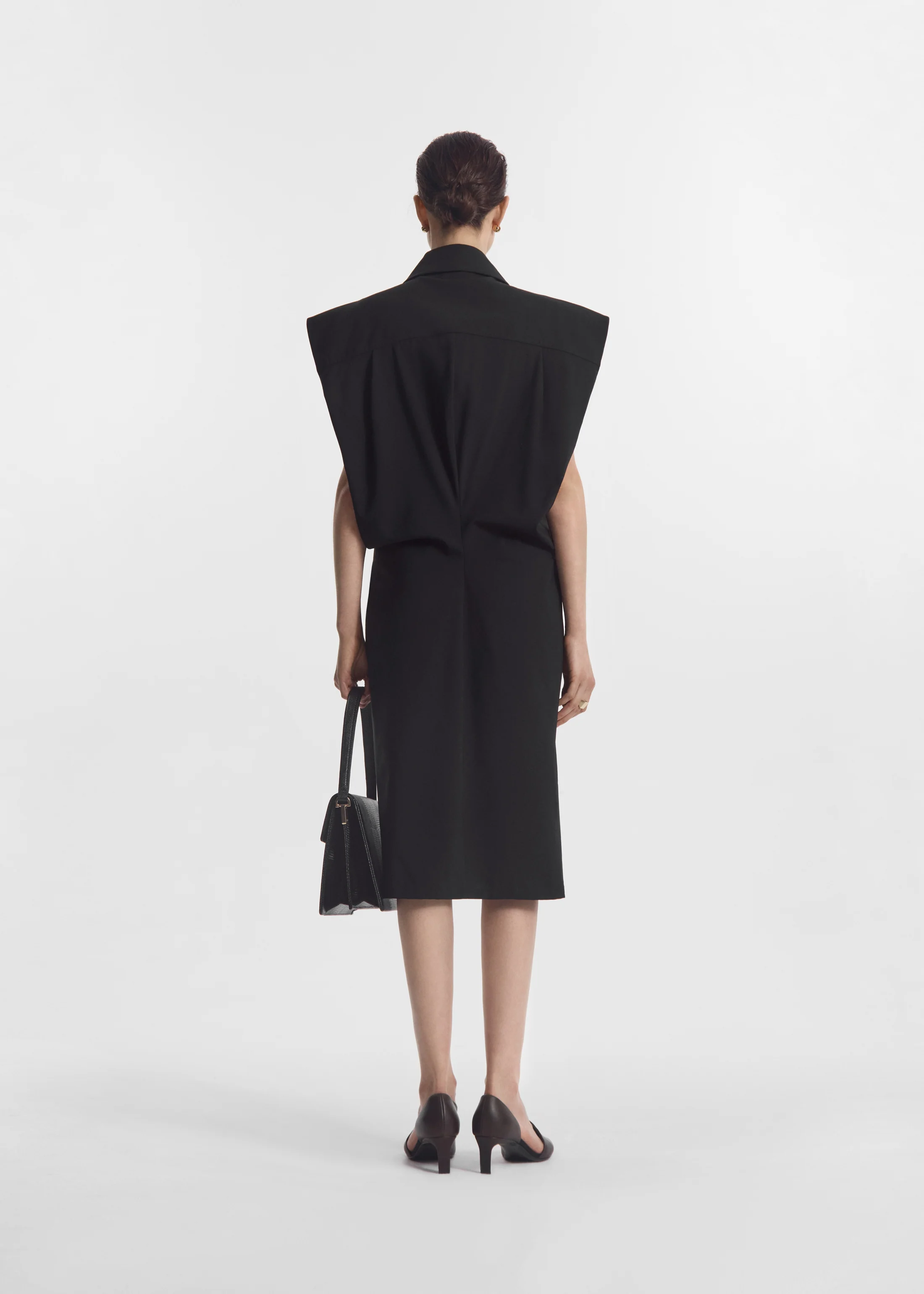 Banana Cut Shirt Dress - Black