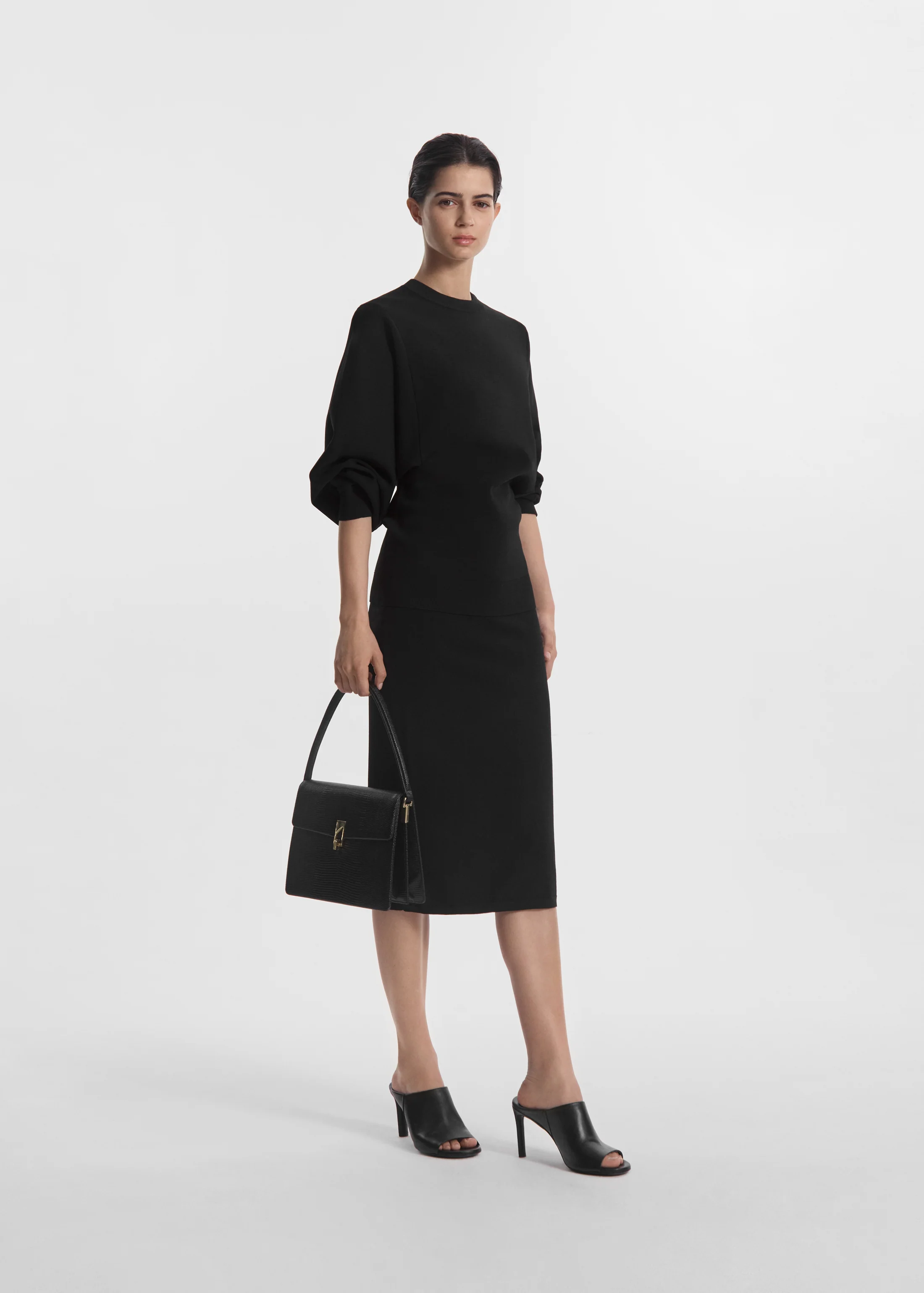245-crewneck-tunic-top-in-stretch-knit-black-2.webp Crewneck Tunic Top in Stretch Knit - Black