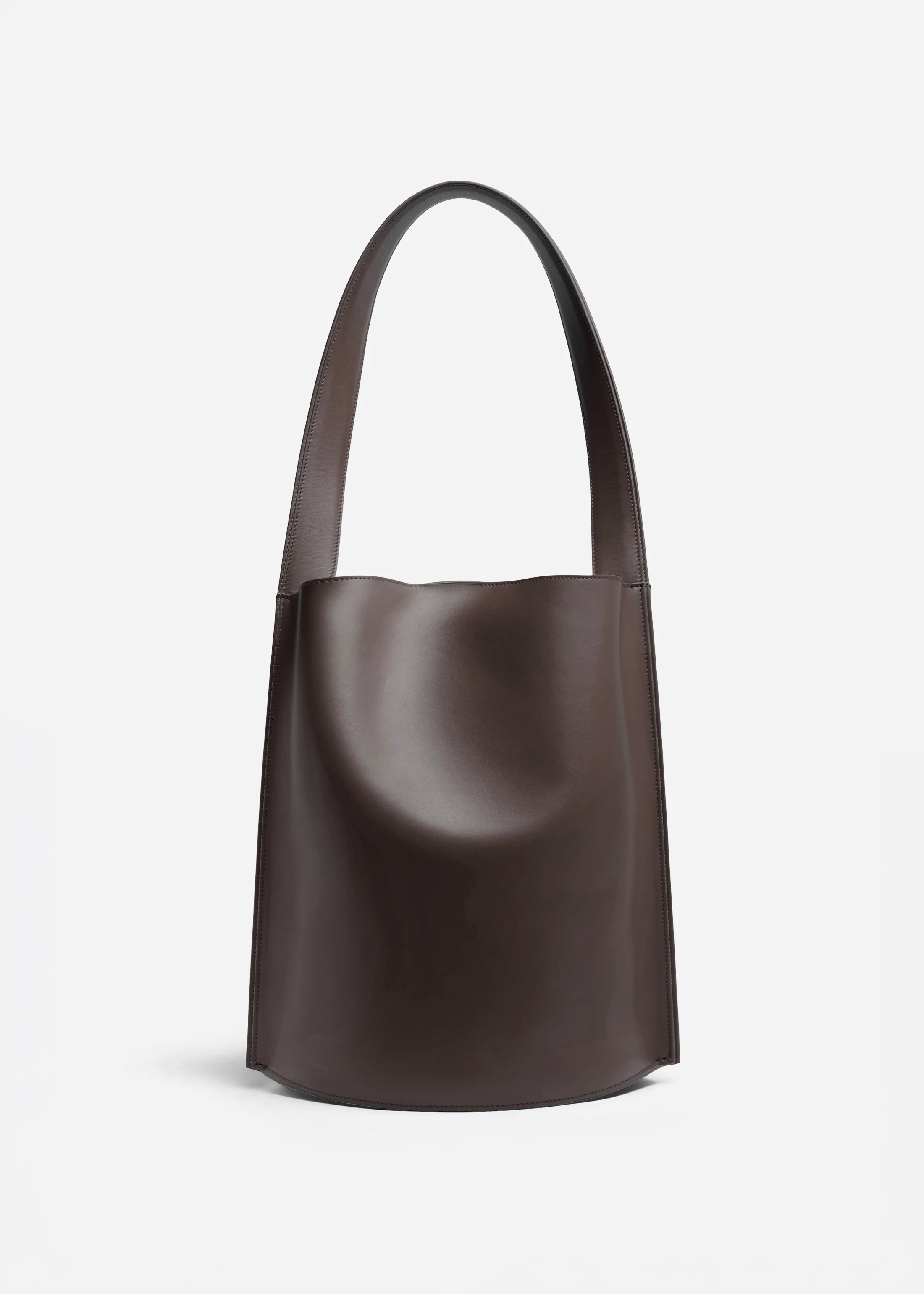 Bucket Tote Bag in Leather - Chocolate