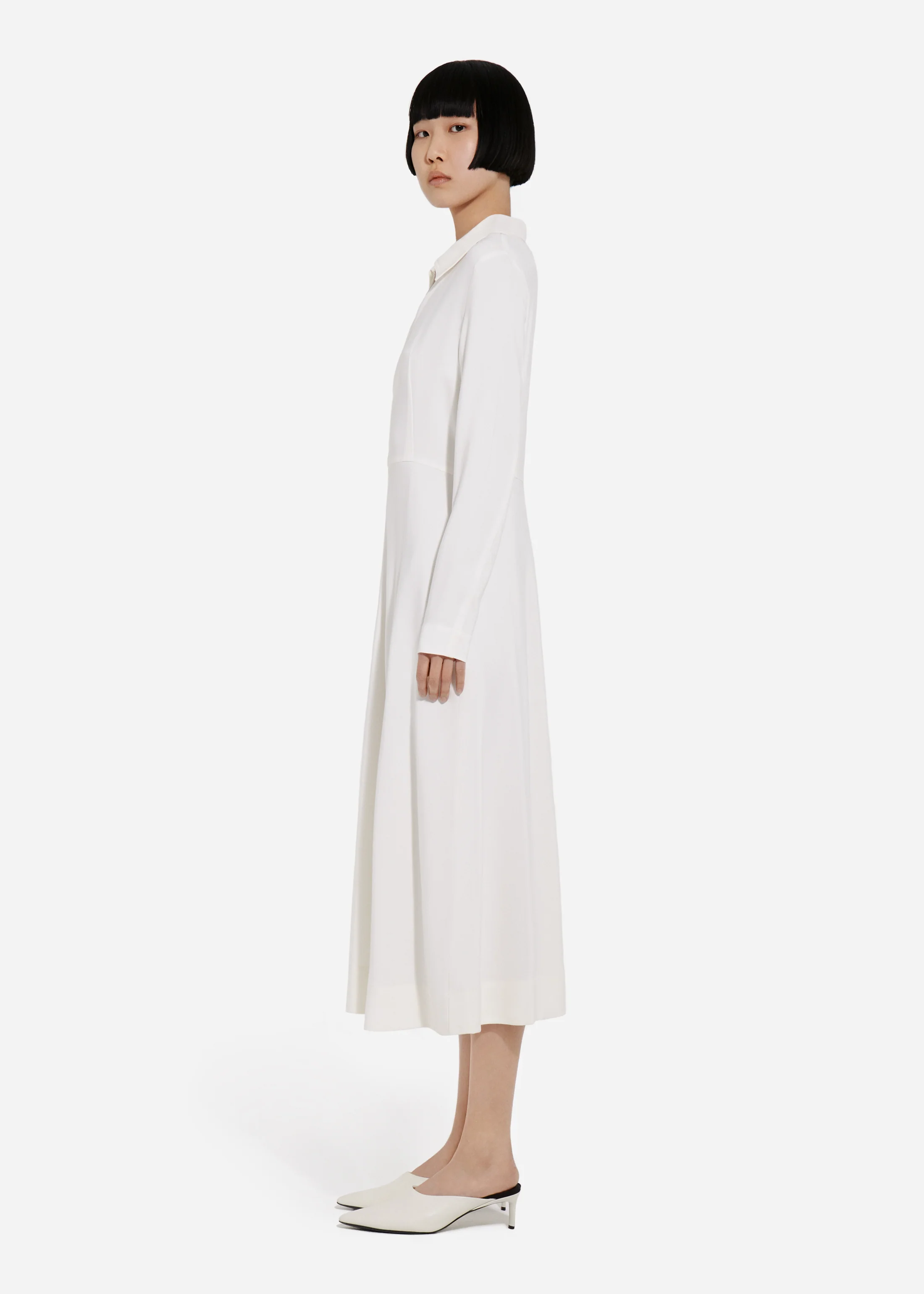 390-long-sleeve-shirt-dress-in-crepe-ivory-2.webp Long Sleeve Shirt Dress in Crepe - Ivory