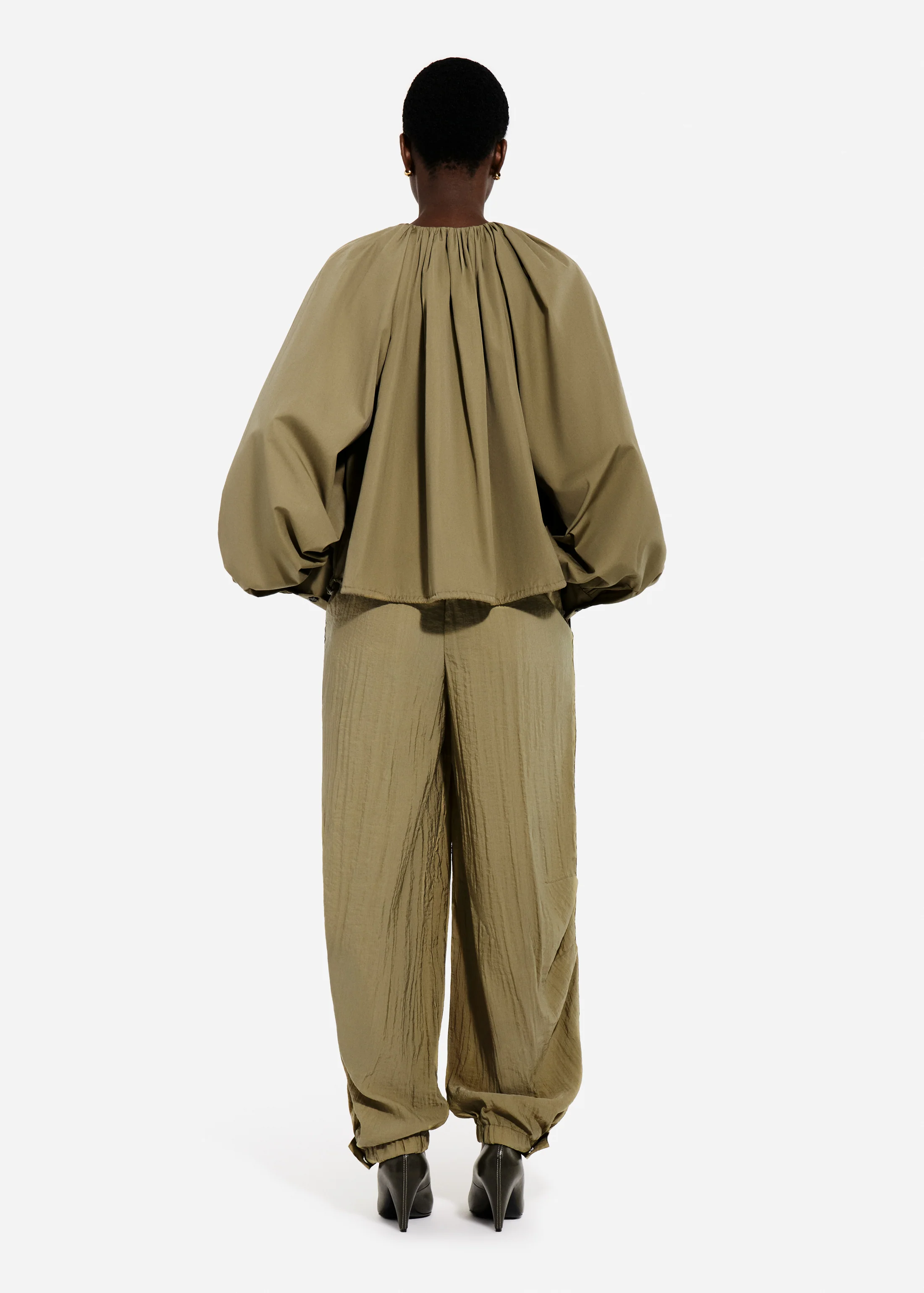Articulated Vented Pant in Wrinkled Nylon - Aloe