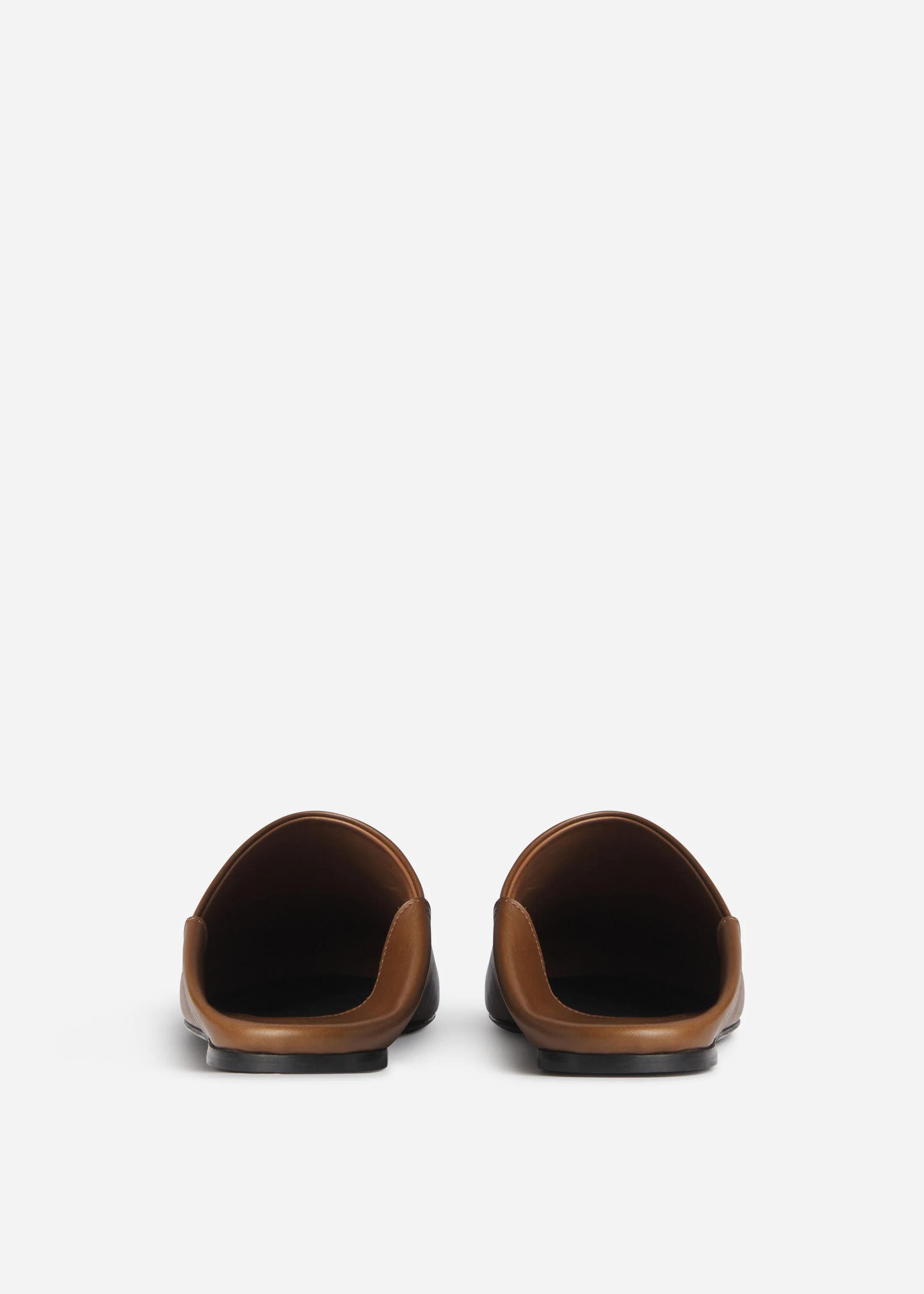 481-babouche-mule-in-smooth-leather-cognac-3.webp Babouche Mule in Smooth Leather - Cognac