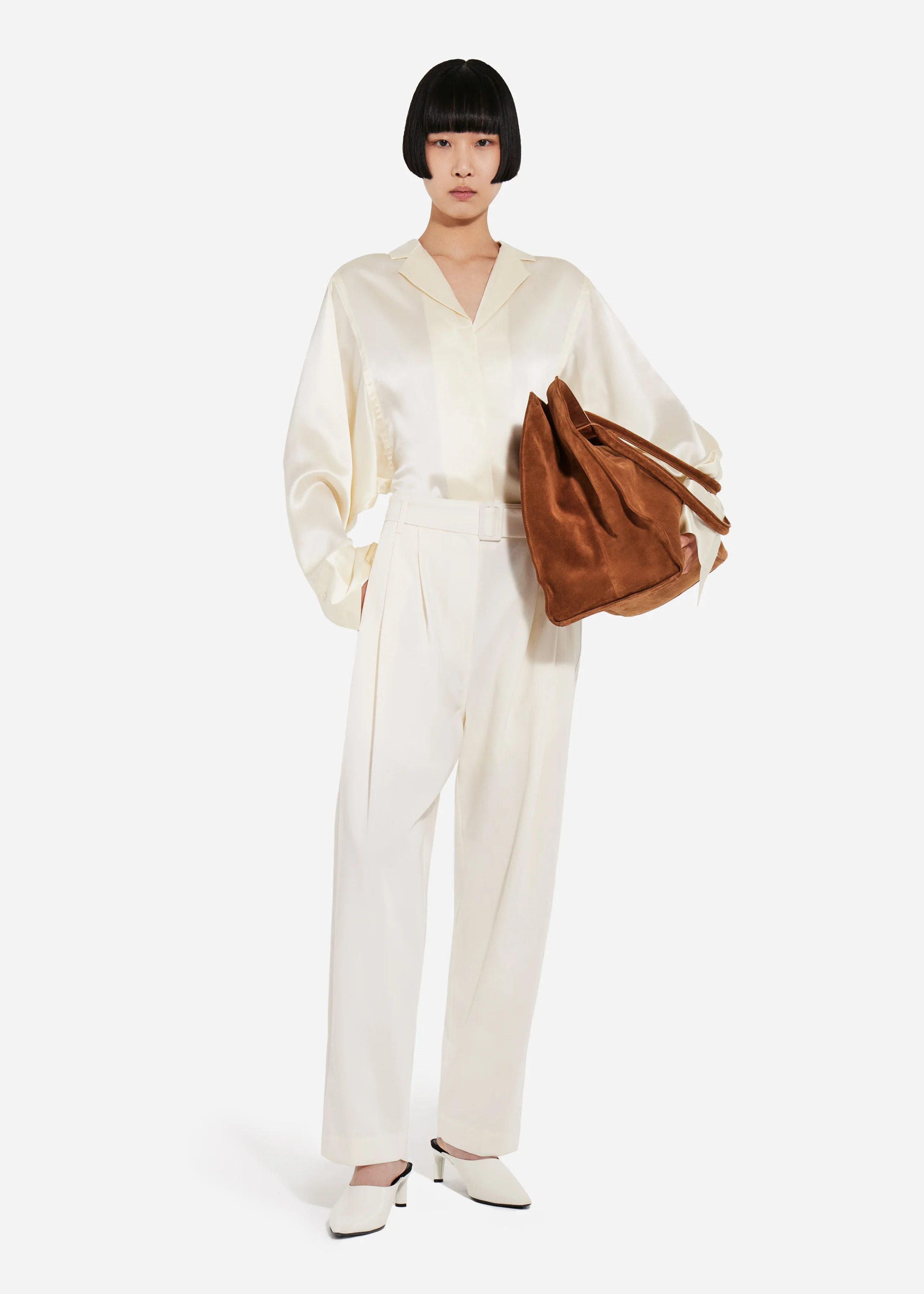 499-belted-pleated-pant-in-cotton-milk-3.webp Belted Pleated Pant in Cotton - Milk
