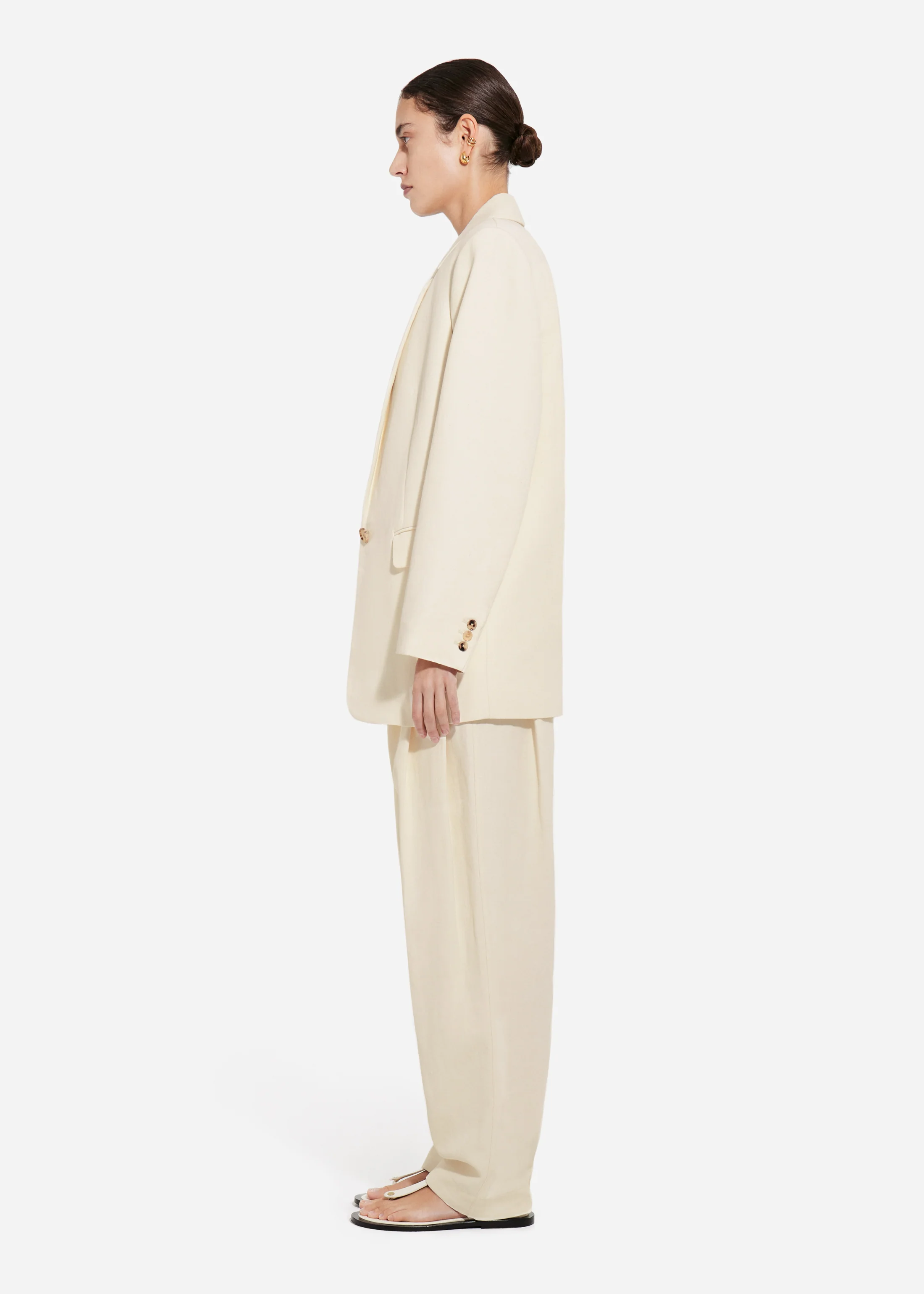 Boyfriend Blazer in Linen - Pearl