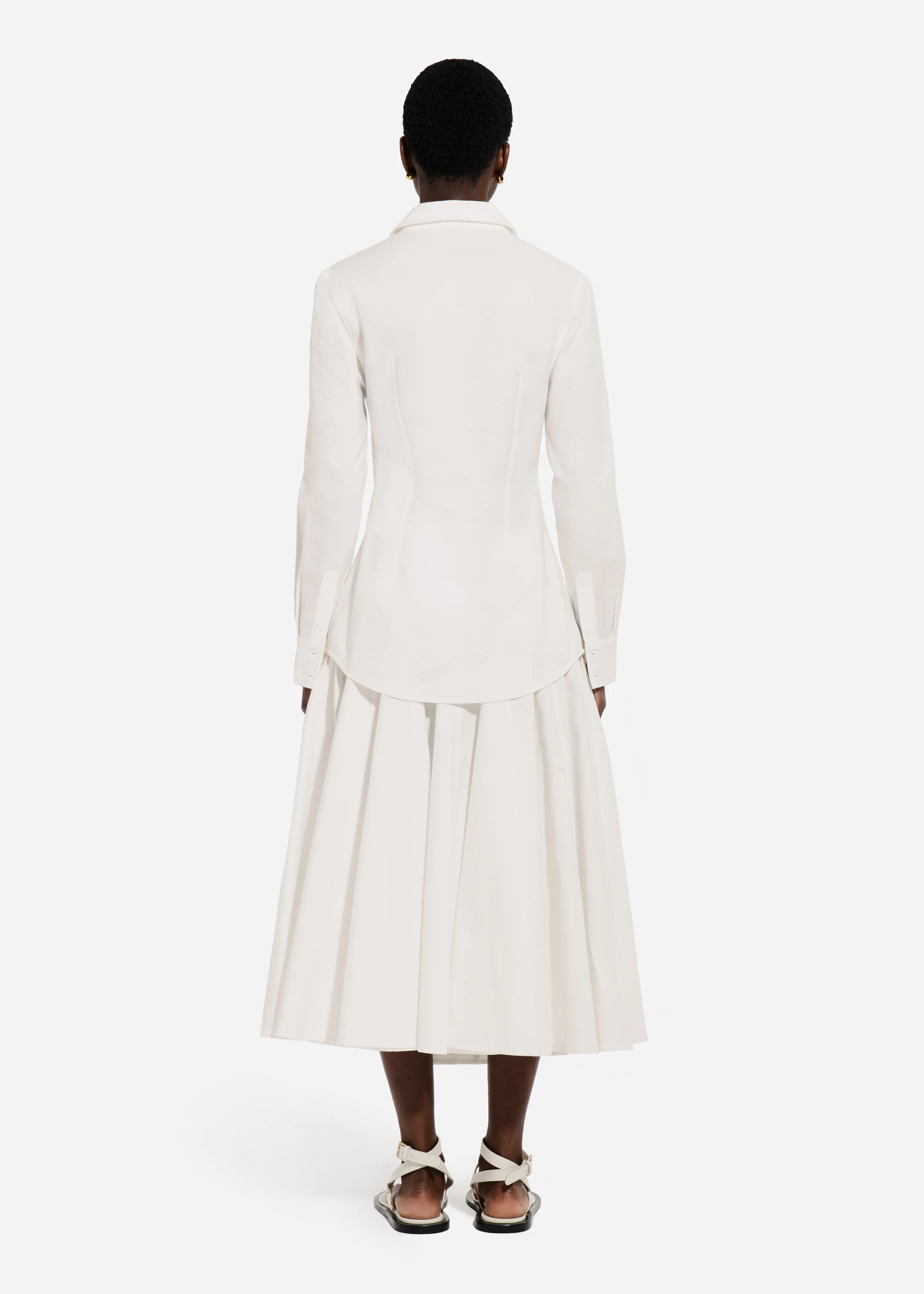 850-fitted-button-down-shirt-in-cotton-pique-white-3.webp Fitted Button Down Shirt in Cotton Pique - White