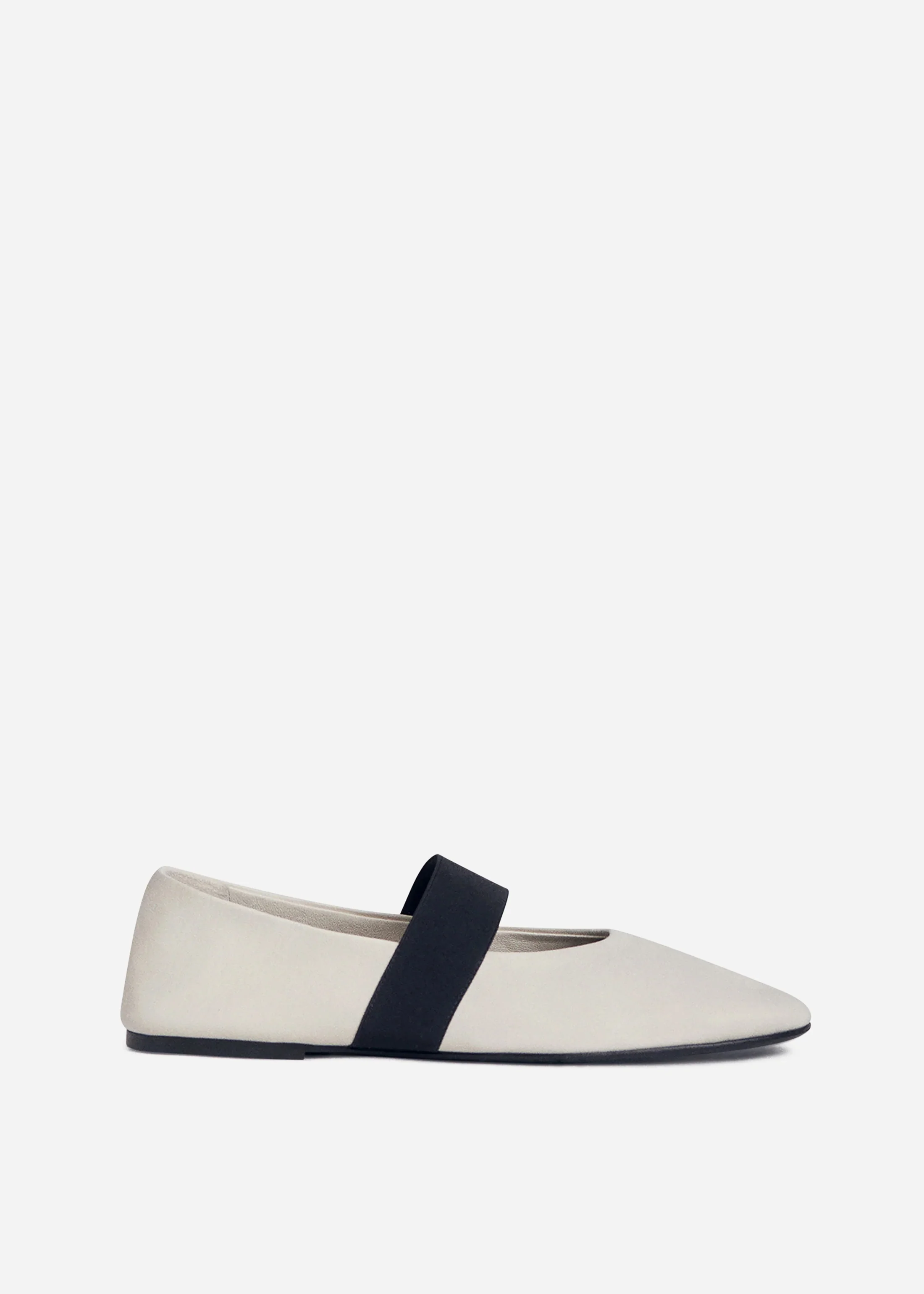 Elastic Ballerina Leather Flat in Ivory